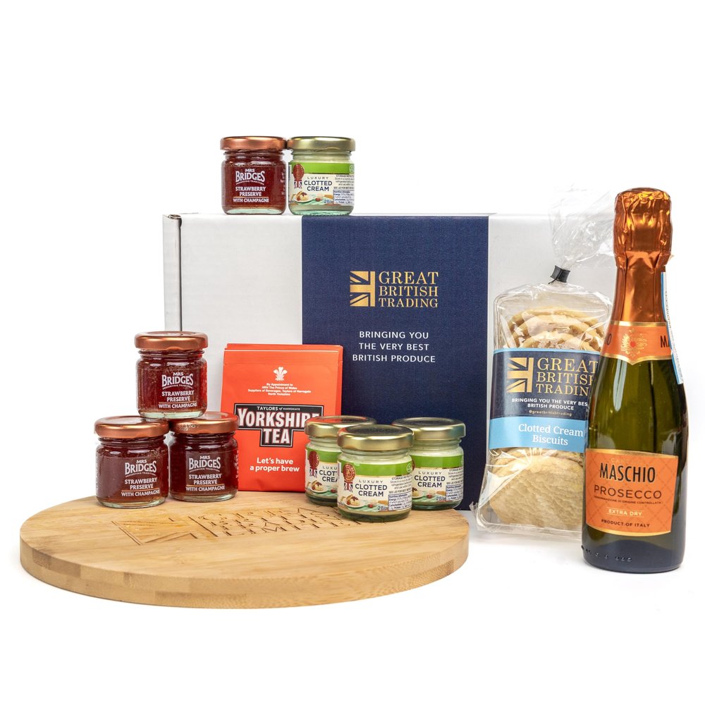 Great British Trading Sparkling Afternoon Tea Gift Hamper with Clotted Cream Shortbread, Strawberry Preserve with Champagne, Prosecco, Luxury Clotted Cream and Tea Bags