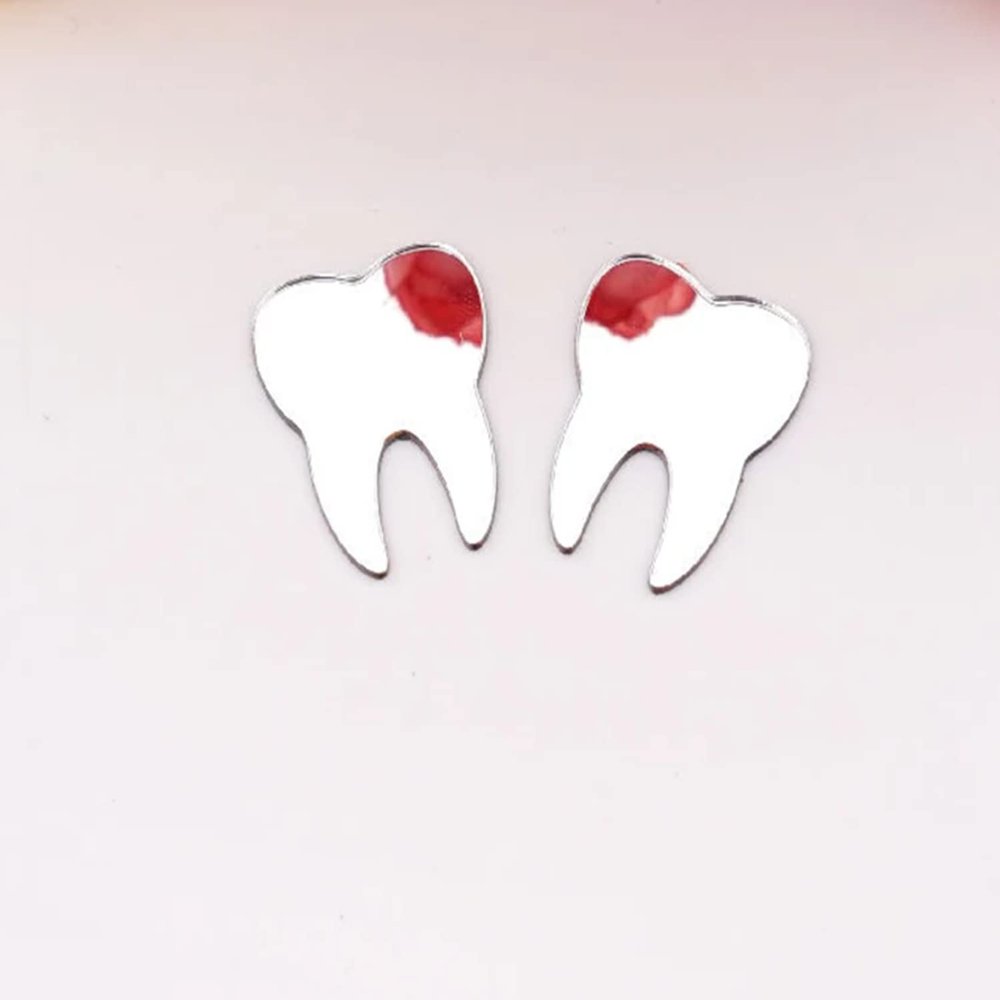 50pcs of DIY Teeth Shape Wall Mirror Sticker, Dental Care Mirrored Teeth Decals for Dentist Clinic Party Decoration (Middle, Silver Mirror)