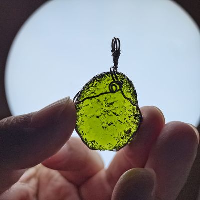 17-19g Quality Natural Moldavite green aerolites crystal stone for pendant energy apotropaic Czech meteorite mineral, SBOTTON-8571