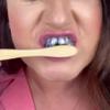 Diamond Teeth Whitening Purple Toothpaste, Teeth Stain Removal, 30ml, Mint Flavour, 1 Count view 3