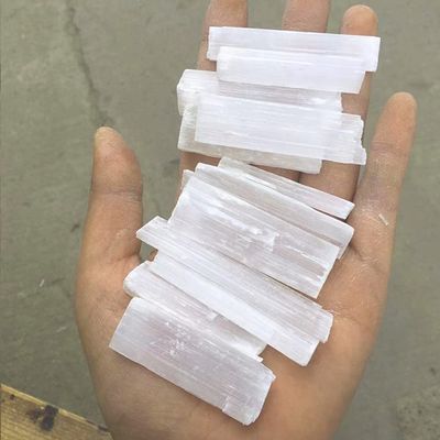 YONGERN Bulk Lot Selenite Sticks Clear Selenite Crystal Gypsum Reiki Healing Energy Wands Minerals Wholesale (Color : 5-7cm, Size : 1Pc)