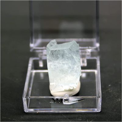 Tbkoly Minerals Rare Natural Aquamarine-edelstein Mineral Copper Stones and Crystals, The Crystal Quartz-Rot Stone Box Size 3.4cm Crystal Stones Decoration draw