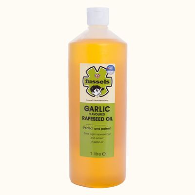 Flavoured British Cold Pressed Rapeseed Oil (1 Litre) - Choose from Chilli, Garlic, Smoked & Lemon (Garlic Rapeseed Oil (1 Litre))