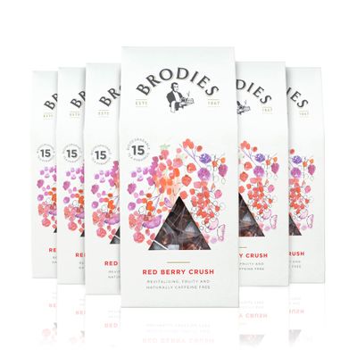 Brodies - Red Berry Crush in Biodegradable Pyramid Bags - 100% Natural Eco-Friendly and Sustainably Sourced - 6 Boxes Of 15 Pyramid Bags - Total Of 90 Plastic Free Pyramid Teabags