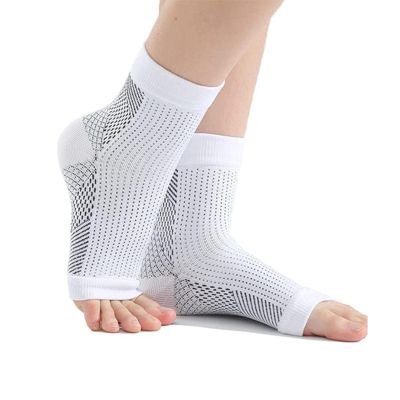 2 Pairs Neuropathy Socks, Ankle Arch Support Socks, Plantar Fasciitis Socks Ankle Support Brace, Compression Foot Sleeves, Anti-Slip Soothe Socks for Pain Relief Neuropathy Socks (M,White)
