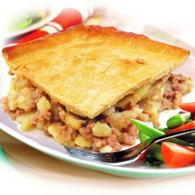 Greenhalgh's (Multi Portion Potato & Meat Pie) - All pies serve 8 portions. All pies will be delivered pre-baked and chilled.