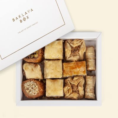 250g Vegan Baklava Gift Box White,authentic, traditional arabic baklawa, luxury presentation box, handmade fresh backlava