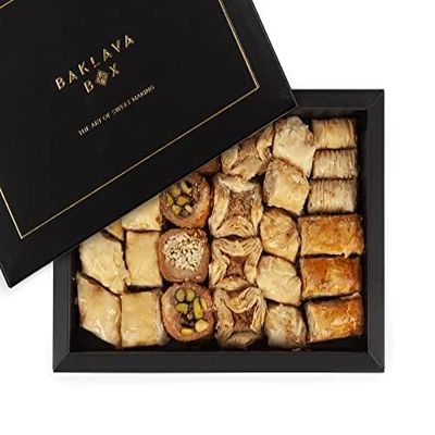 600g Vegan Baklava Gift Box Black, approx 27 pieces, authentic, traditional arabic baklawa, luxury presentation box, handmade fresh backlava