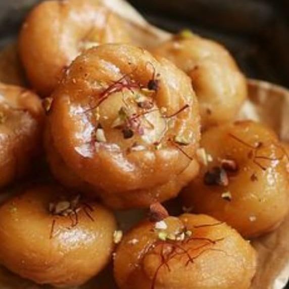 Two Different Types Of Delicious Indian Traditional Sweets Raksha Bandhan,Marriage,Diwali,Holi,Ganesh Chaturthi Festival Treat For Family & Friends (2 375g Each) (Balushahi & White Chum Chum)
