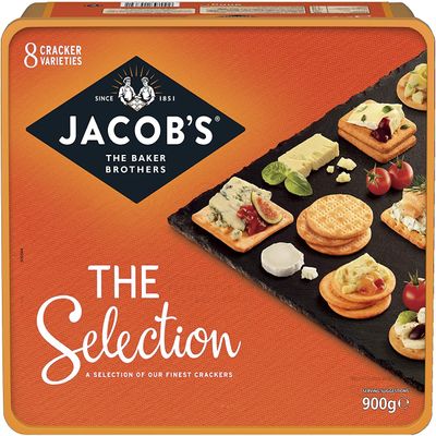 ESSENTIAL PRODUCTS Jacob's Biscuits for Cheese Tub Crackers, 900g 8 Different Selection of Delicious Crackers Family Pack Share