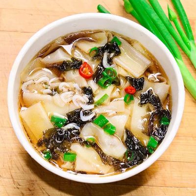 instant wide noodle soup,savory and umami,ready-to-eat ramen noodle soup,Healthy and Nutritious convenient meal replacement noodles soup,late night snack,Chinese food (Mixed flavors,6box)