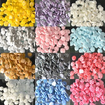 25g 3D 10mm Edible Daisies Daisy Shimmer Sugar Cupcake/Cake Decoration Sprinkles Over 80 Toppers per Set (Grey Silver Shimmer)