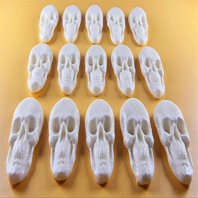 15 x Edible 3D Skulls, Skull icing toppers, cake cupcakes decorations T040 (Ice White)
