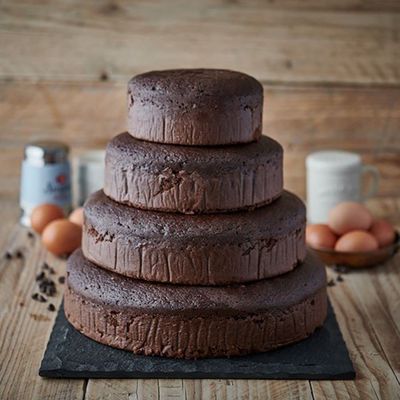 The Original Cake Company- Plain Ready to Decorate Chocolate Sponge Cake, Lovingly Handmade Cakes, Freshness Guaranteed, Great for Weddings, Birthday's & Celebrations, Vegetarian 8 Inches