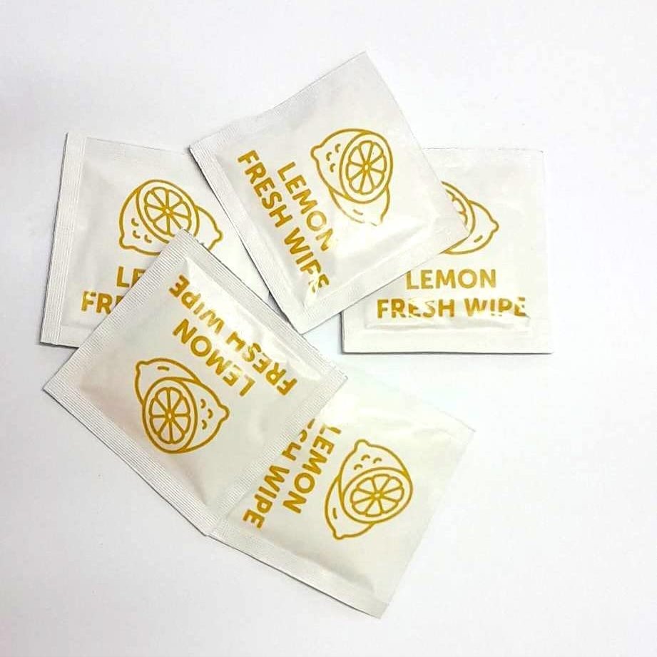 100 x Individually Wrapped Refreshing Lemon Scented Wet Wipes Hand Wipes Sachets Freshening Wet Wipes Foil Wrapped Hygienic Handy Wipes