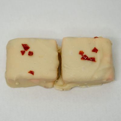 Gourmet Marshmallows Dipped in Chocolate (White Choc Strawberry, 2 in a cello bag)