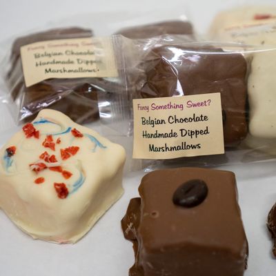 Gourmet Marshmallows Dipped in Chocolate (Milk Choco coffee, 6 in a gift box)