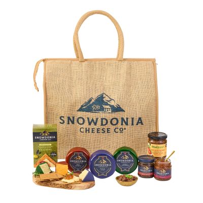 Snowdonia Cheese Company | Cheese & Chutney Picnic Cool Bag | 3 Luxury Welsh Cheeses, 2 Artisan Chutneys, Buttermilk Crackers and Olive Tapenade