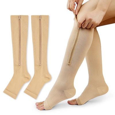 2Pairs Medical Compression Socks for Women Men, 15-20mmHg Knee High Flight Socks Compression Stockings,Zipper Compression Socks for Swollen Varicose Veins Running Nurses Pregnancy Travel (Beige, L/XL)