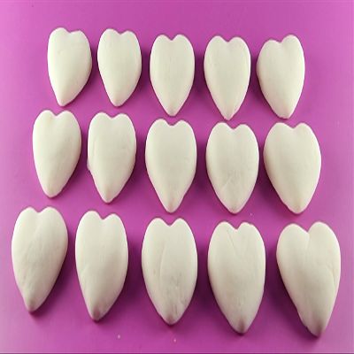 15 x edible 3D 30mm hearts, icing toppers, cake cupcakes decorations T059 (White)