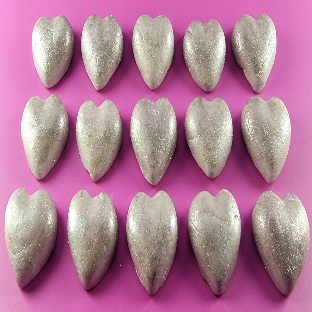 15 x edible 3D 30mm hearts, icing toppers, cake cupcakes decorations T059 (Silver Sparkle)