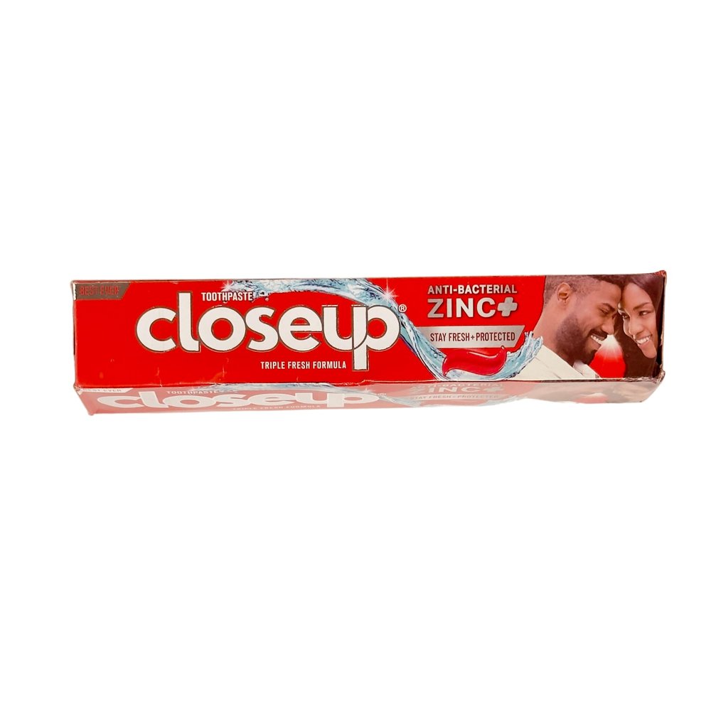 Big Closeup Toothpaste Triple Fresh Formular Red Hot Cleans Protects Whitens Anti Bacterial Zinc Family Size Pack of 1, 130g