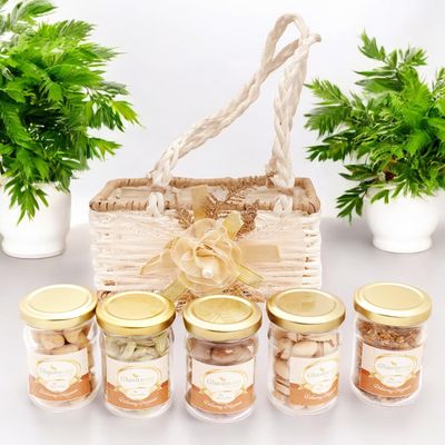 Ghasitaram Gifts Jaiccha Jute Small Basket with Flower with Mukhwas |Gift for Diwali,Holi,Rakhi,Valentine,Christmas,Birthday,Anniversary,Her,Him|
