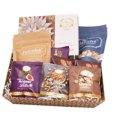 Ghasitaram Gifts Jaiccha Brown Medium Tray of 9 Goodies with Kaju katli |Gift for Diwali,Holi,Rakhi,Valentine,Christmas,Birthday,Anniversary,Her,Him|