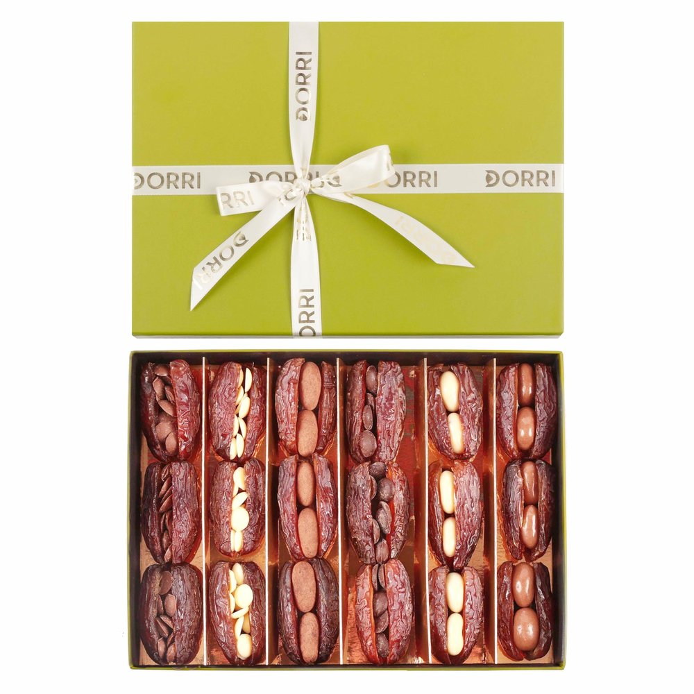 Dorri - Filled Medjool Dates with Chocolates 550g | Premium Medjool Dates - Chocolates with Nuts - Medjool Dates Gift Box