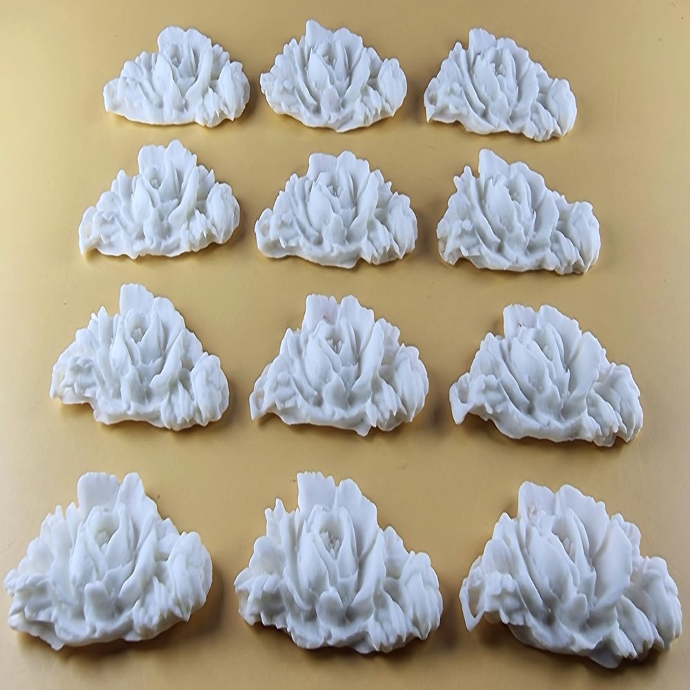 12 x Edible 3D Rose Bunch Flowers Roses icing toppers, cake cupcakes decorations T080 (White)