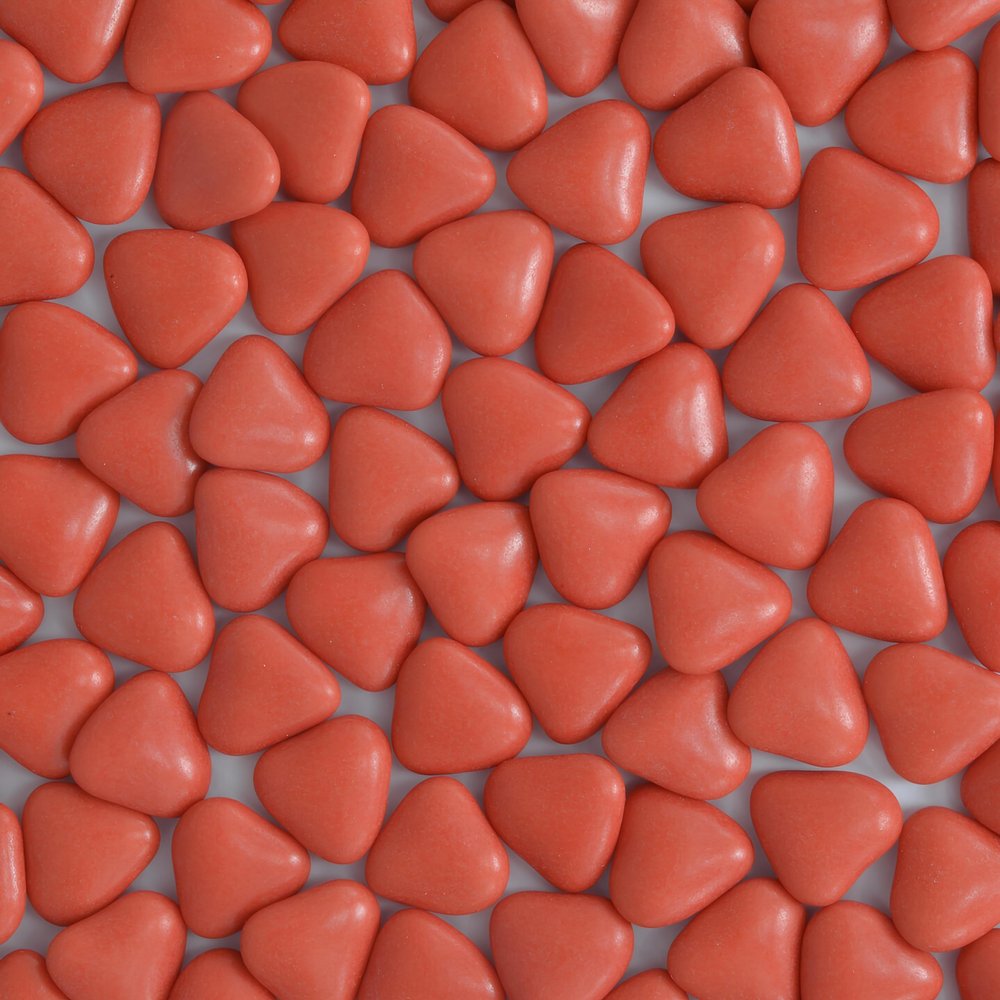 Chocolate Mini Dragees - MINI Heart Shaped Sugar Coated Confectionery - Red - For Wedding Favours and Baby Showers - Pack of 200 Hearts (200 Grams)