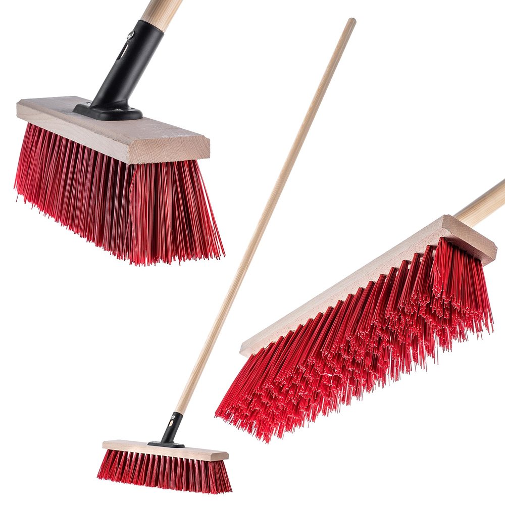 KADAX Push Broom with Wooden Handle, Wide Head and Long Stiff Bristles, Outdoor Broom for Sweeping Driveways, Sidewalks and Garage Floors (Red, 40 cm)