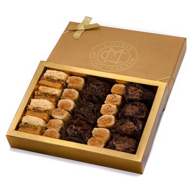 Chateau de Mediterranean Chocolate and Standard Mix Baklava Selection - 325 g | Delicious Filo Pastry Filled with Assorted Nuts & Chocolate | Traditional Recipe | Gift to Share at Diwali