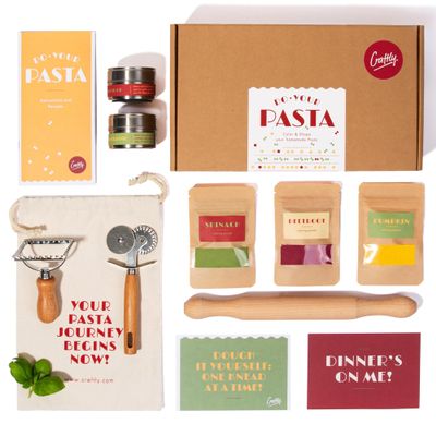 Pasta DIY Kit | Gourmet Pasta Set | All-in-One Set with Rolling Pin, Cutting Wheel, Ravioli Stamp, Spices and Pasta Colours | Great Gift for Beginners and Experienced Chefs