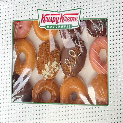 KRISPY KREME Favourites Sharer Dozen Doughnuts Made Fresh Daily (12 in Packs)