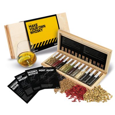 DIBYS Whiskey Infusion Kit Mini | 12 Whisky Botanicals for DIY Cocktails | Whisky Blending Kit with 4 Recipe Cards, Spice Lexicon & Elegant Wooden Box | Gifts for Whiskey Lovers | Whisky Making Set