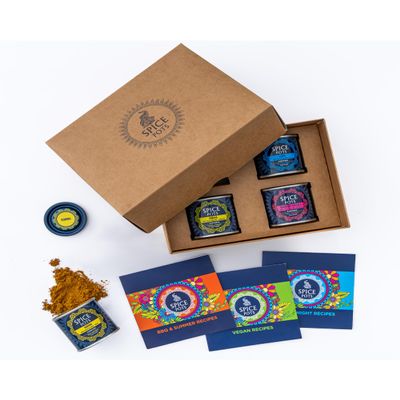 Spice Pots Healthy Curry Spice Kit  4 Indian Spice Blends & 3 Smart Points Recipe Booklets | Slimming Friendly Fakeaway | Weight Watchers Curry Kit