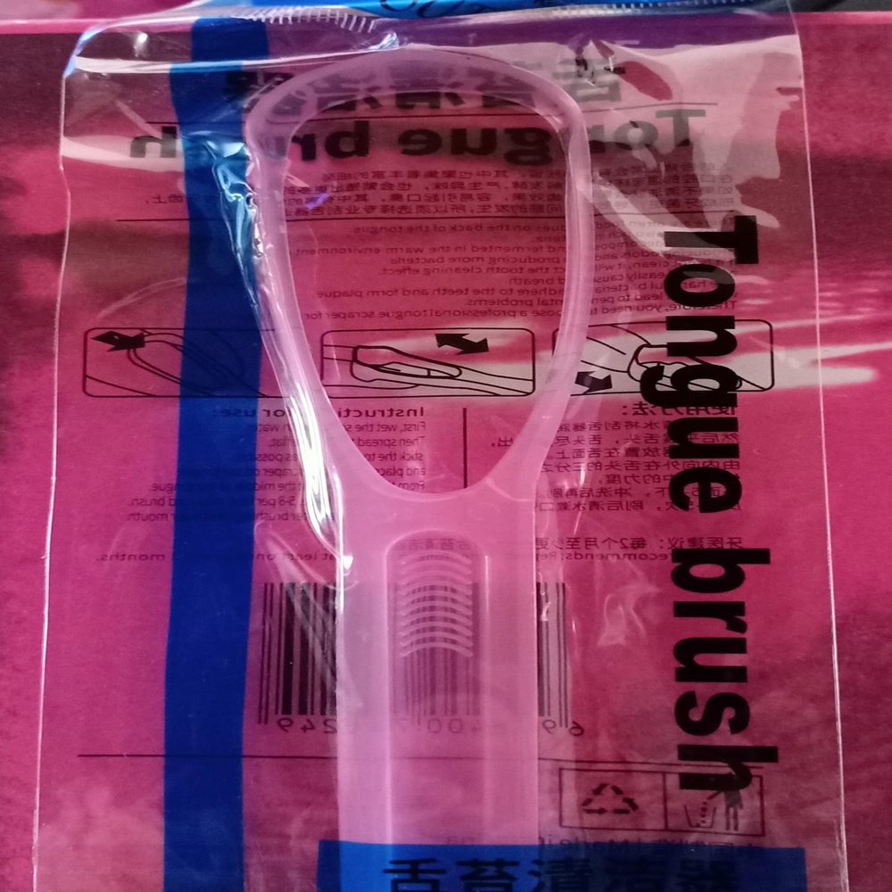tongue cleaner