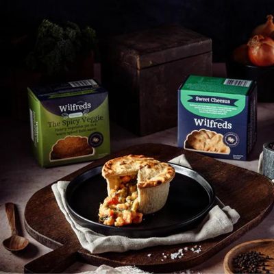 Delicious Vegetarian Pie Combo - 6 Pack - Indulge in the Ultimate Vegetarian Feast with Our 2 Top-Selling Vegetable Pies - A Flavourful Meat-Free Feast