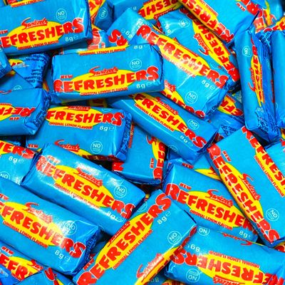 50 Refreshers Chews Sweets  50 Pack Bulk Bag  Assorted Sweet Pick and Mix for Parties, Gifts, and Sharing.