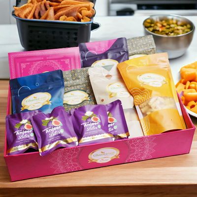 Ghasitaram Gifts Jaiccha Ghasitaram Big Hamper Basket of 12 Healthy Goodies with Sugarfree Kaju Katlis |Diwali,Holi,Valentine,Birthday,Anniversary,Gift for Her,Him,Mothers Day,Fathers Day|