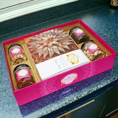 Ghasitaram Gifts Jaiccha Ghasitaram Big Hamper Tray of Kaju Katlis, Peri Almonds, Pistachios, Wheat Puffs and Choco Rice Crispies|Diwali,Birthday,Anniversary,Gift for Her,Him,Mothers Day,Fathers Day|