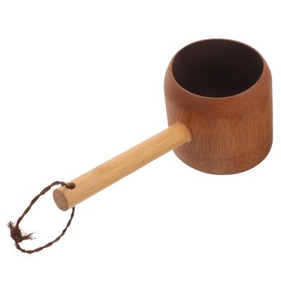 Baluue Natural Water Ladle Ergonomic Shower Dipper for Bathing Lightweight and Compact Water Scoop Multi-Functional Use Bathroom and Gardens Practical Tool