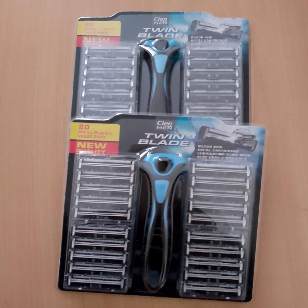 Mens Twin shaving with 20 twin blade each X 5 Packs