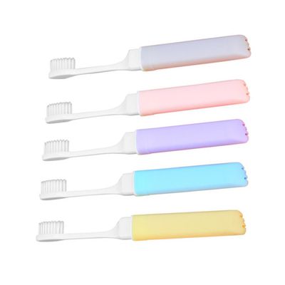 MAGICLULU Folding Toothbrush Set 5pcs, Portable Soft-Bristle Travel Toothbrushes with Wear-Resistant Ergonomic Design, Compact Oral Care Accessories for Travel and Daily Use Random Color