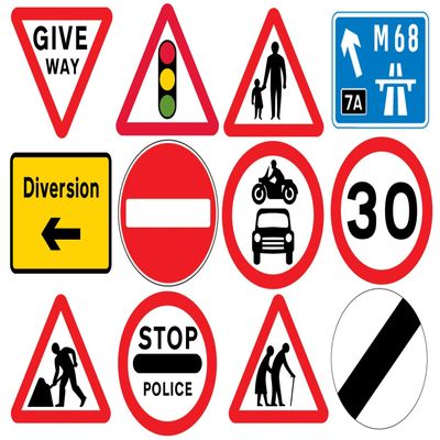 24 x Driving Test Traffic Signs - United Kingdom 4.4cm Disc Cupcake Toppers (NOT PRE Cut)