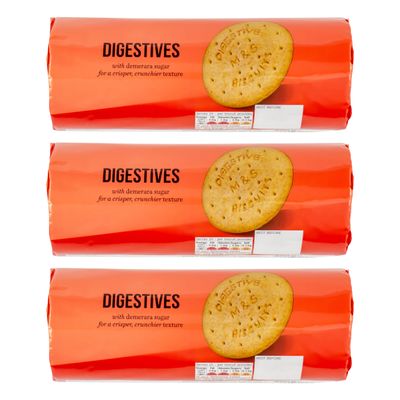Traditional British Digestive Biscuits, Crisp & Crunchy, Made with Demerara Sugar, Suitable for Vegetarians, Set of 3 x 400g Packs (1.2kg)