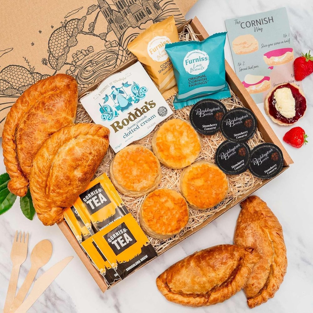 Cornish Cream Tea Hamper + Cheese & Onion Pasty 4 Person Set Gifts, Fresh Scones, Tea, Jam, Roddas Clotted Cream Cornish Cheese & Onion Pasies & Biscuits Anniversary & Special Occasions