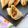 HQ Vegetable Samosa - 20Pcs, Delightful golden samosas, Appetizing side dish or snack, Ready-to-eat cook, Perfect size samosa, 660g (Pack of 2) view 4