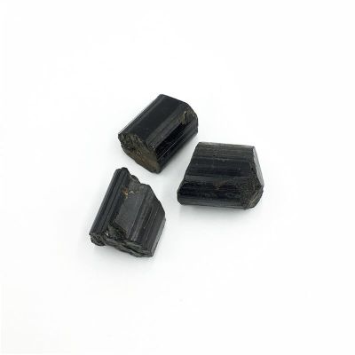 Home Collections Feng Shui Decorate Natural Black Tourmaline Gravel Rough Irregular Crystal Stone Jet Stone Collection Eliminate Magnetism Raw Rough Natural Lucky Jewelry Vintage Possesses Ene ( Color